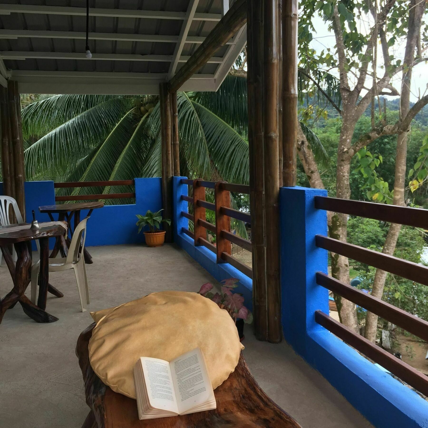 Oyo 712 Island Hop Nido Hostel El Nido Bagian luar foto
