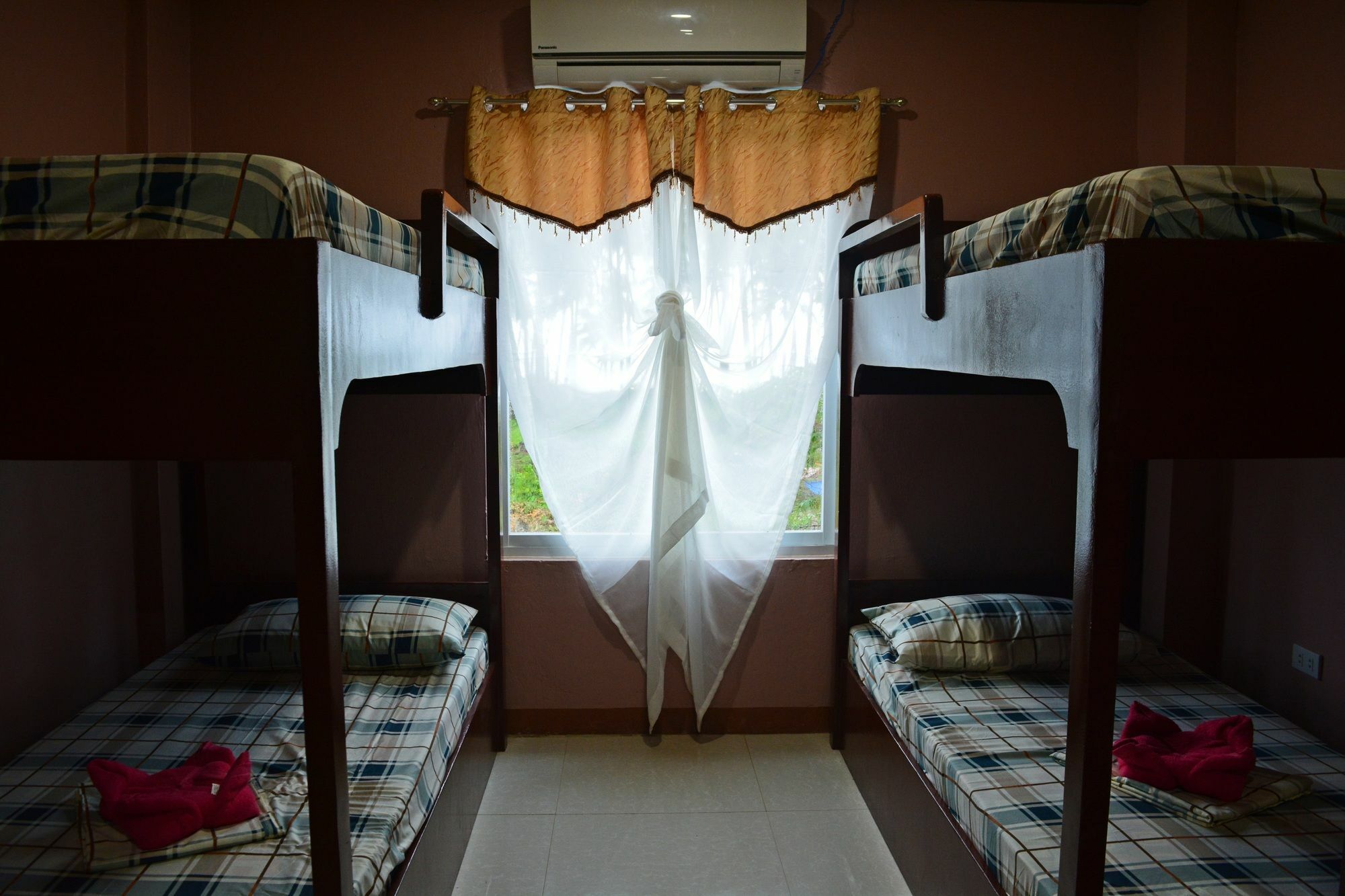 Oyo 712 Island Hop Nido Hostel El Nido Bagian luar foto