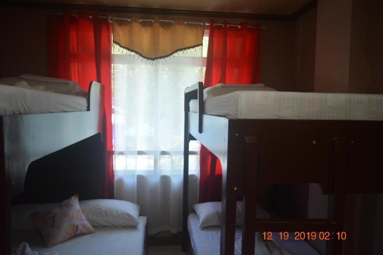 Oyo 712 Island Hop Nido Hostel El Nido Bagian luar foto