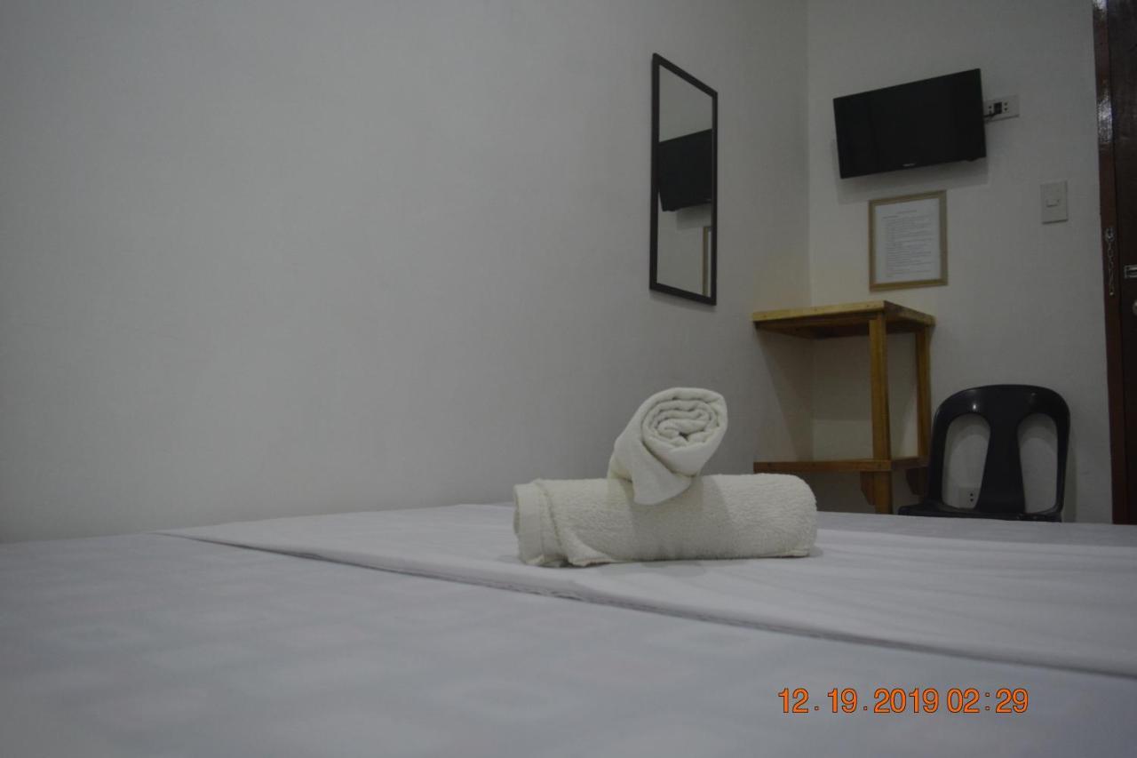 Oyo 712 Island Hop Nido Hostel El Nido Bagian luar foto